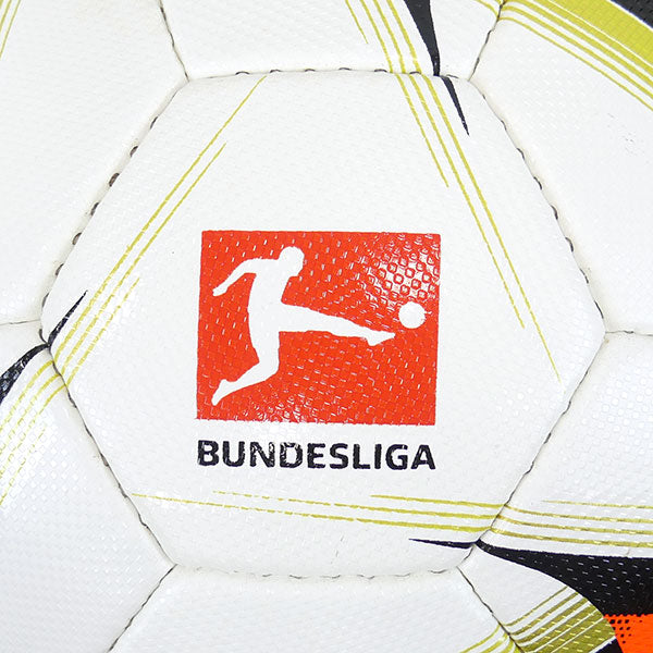 アディダスadidasブンデスリーガ２６−２７リーグルシアーダ４号球ADF451DFLサッカーボール公式試合球モデルJFA検定球