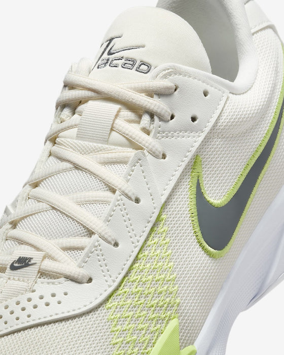 ナイキNIKEバスケットボールシューズエアズームG.T.カットアカデミーFB2598-106