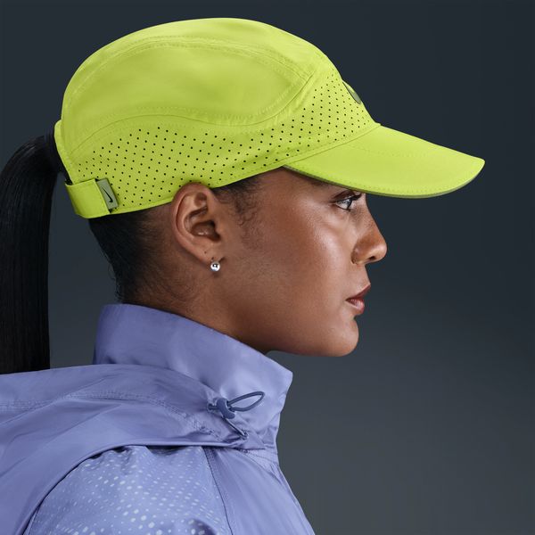 NIKEナイキアンストラクチャードリフレクティブキャップ帽子NikeFlyFB5681-389