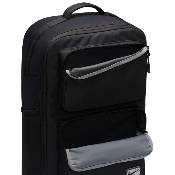 ナイキNIKEユーティリティスピードバックパック27LFN4106-010