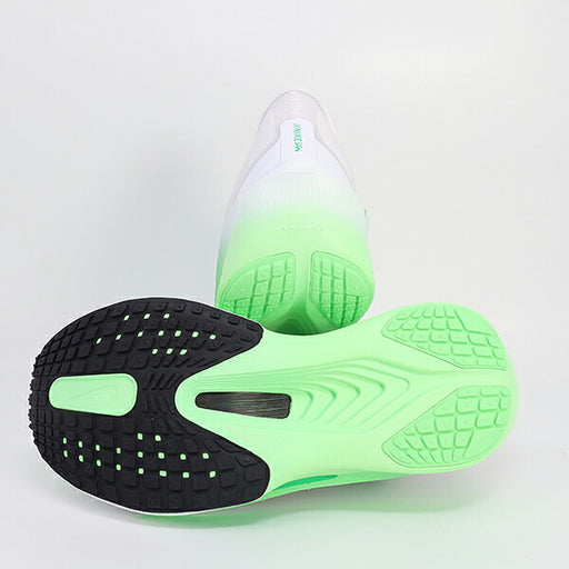 ナイキNIKEレディースランニングシューズLWズームフライ6マラソンジョギングFN8455-107