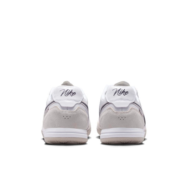 ティエンポストリートガトナイキNIKEHQ7017-101ホワイトフットサルシューズ