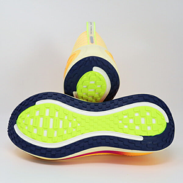 ナイキNIKEズームボメロプラスメンズランニングシューズマラソンジョギングHV8150-802