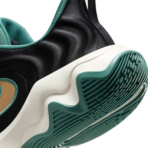 【ショップ限定エントリーでさらに+9倍】NIKEナイキジュニアバスケットボールシューズヤニスイモータリティ4KCGSHV9127-001