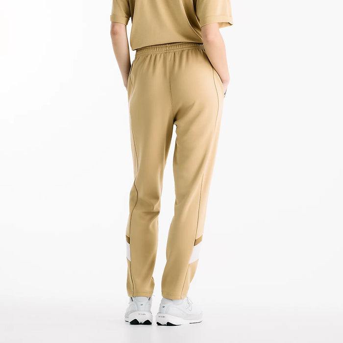 ニューバランスNEWBALANCEトラックパンツニットパンツ（テーパード）レディース大人吸湿速乾保温ダブルニットテーパードWB6218T8-ABF