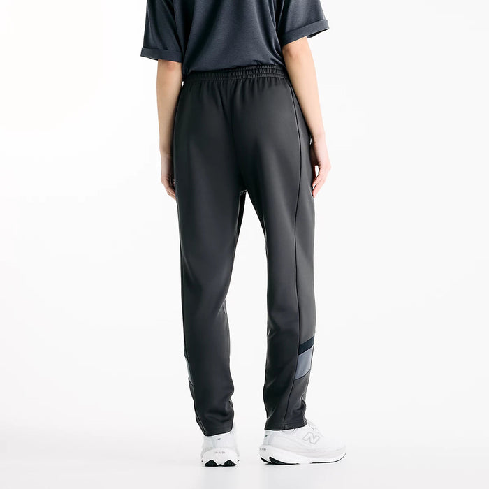 ニューバランスNEWBALANCEトラックパンツニットパンツ（テーパード）レディース大人吸湿速乾保温ダブルニットテーパードWB6218T8-BLK